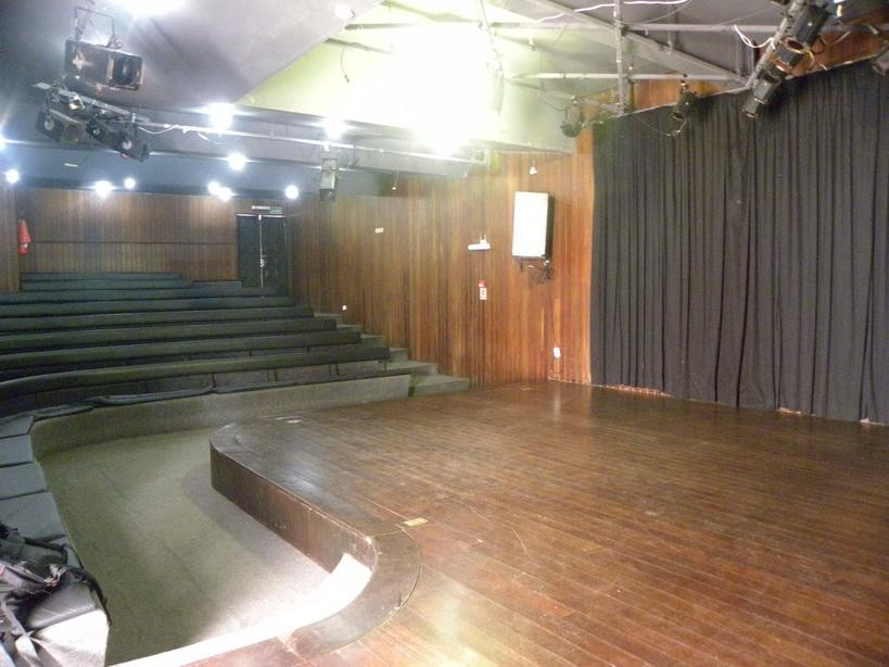 FUNTED - de Arena Sergio Cardoso Theater景点图片