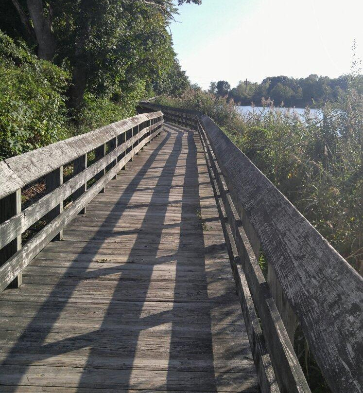 Poquonnock River Walkway-格罗顿必去景点