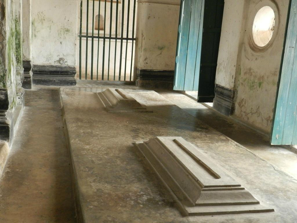 Tomb of Alivardi Khan景点图片