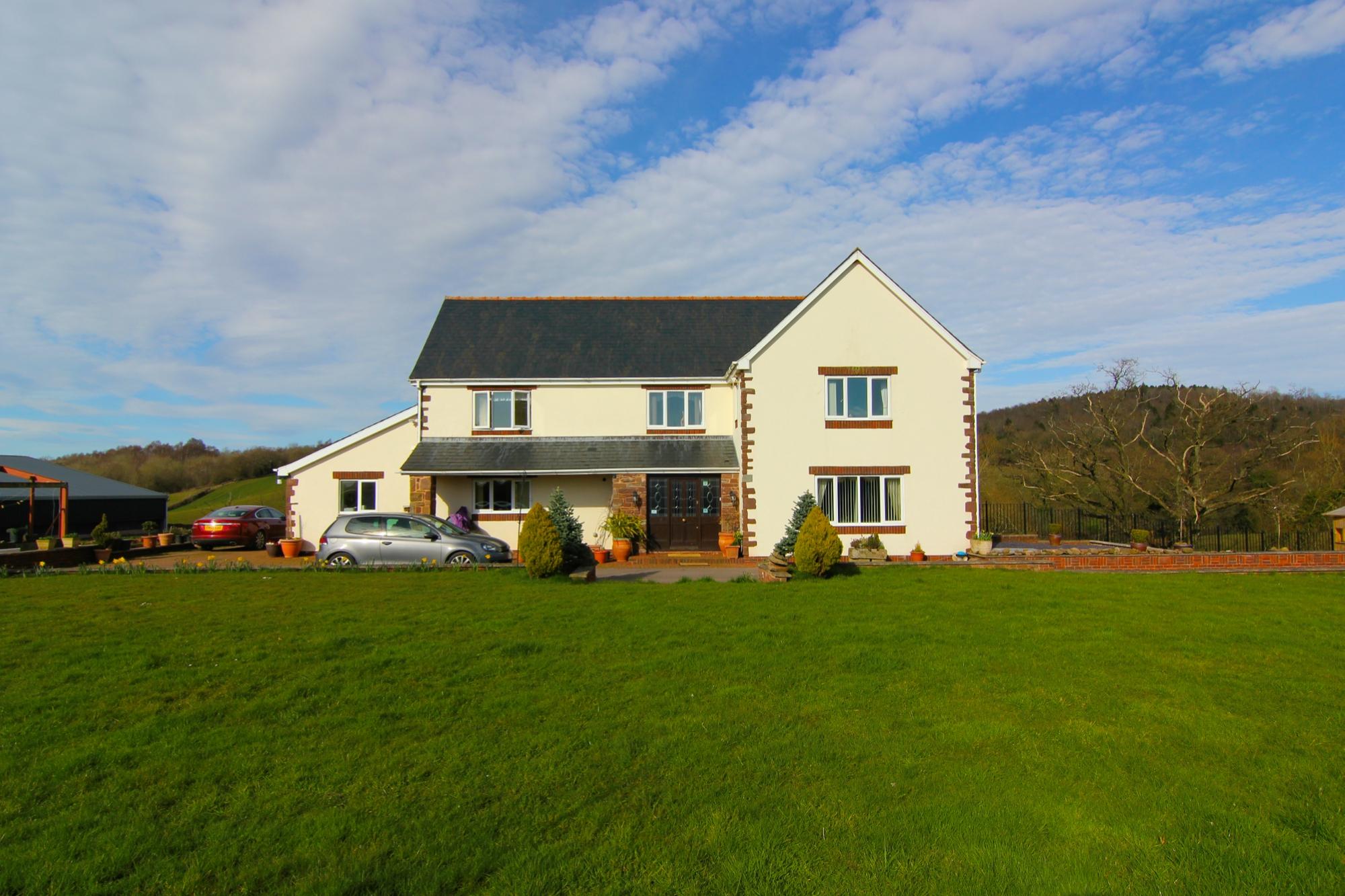 Old Hendre Farm-官方