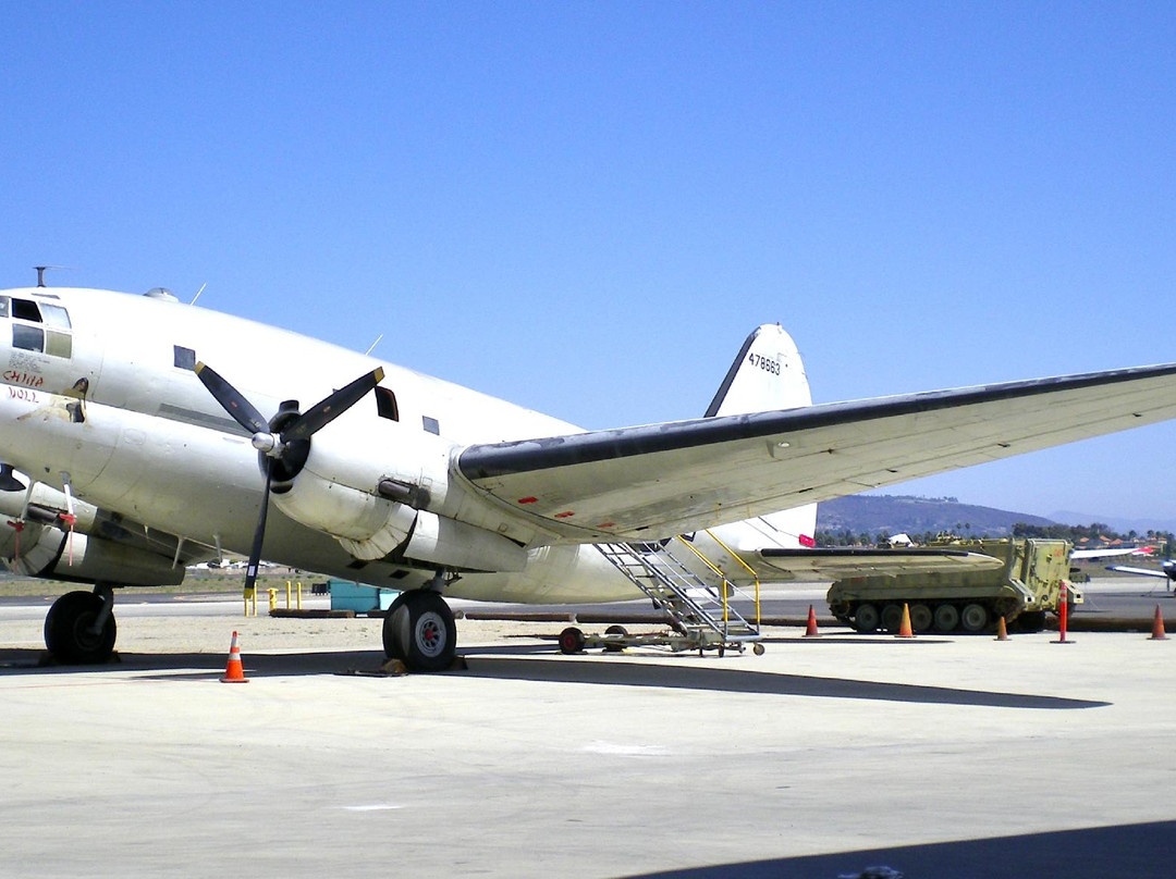 Commemorative Air Force Southern California Wing Museum-卡马里奥必去景点