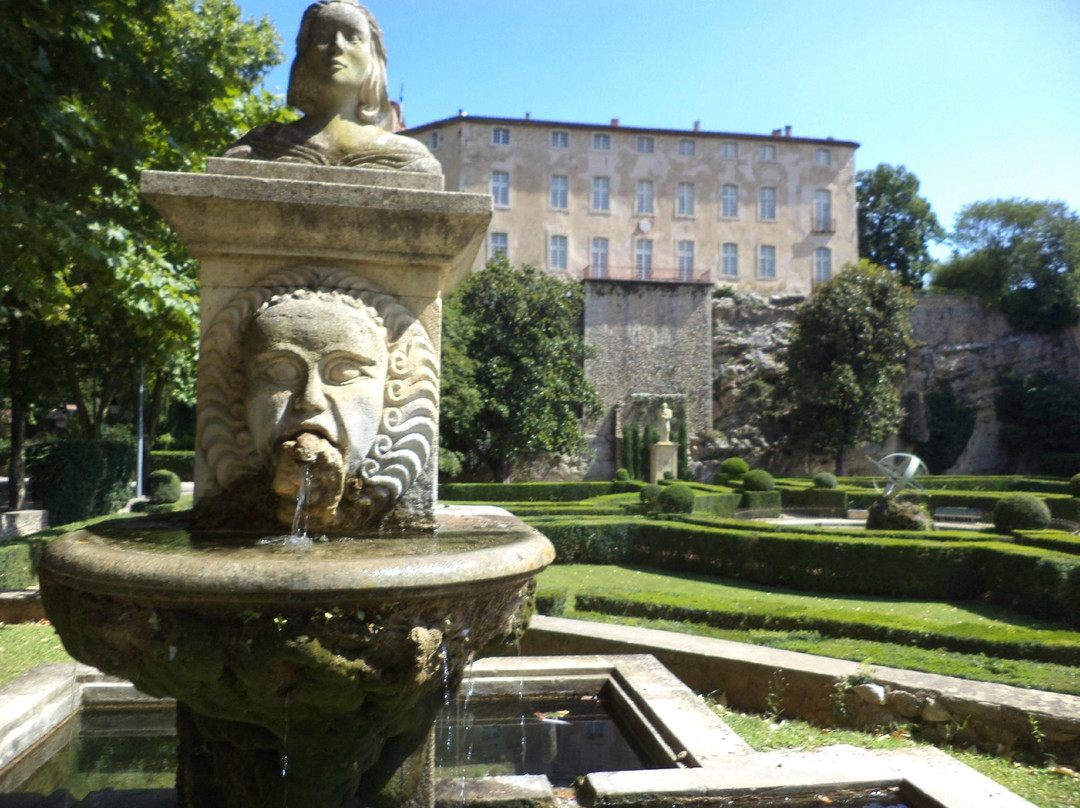 Château d'Entrecasteaux景点图片