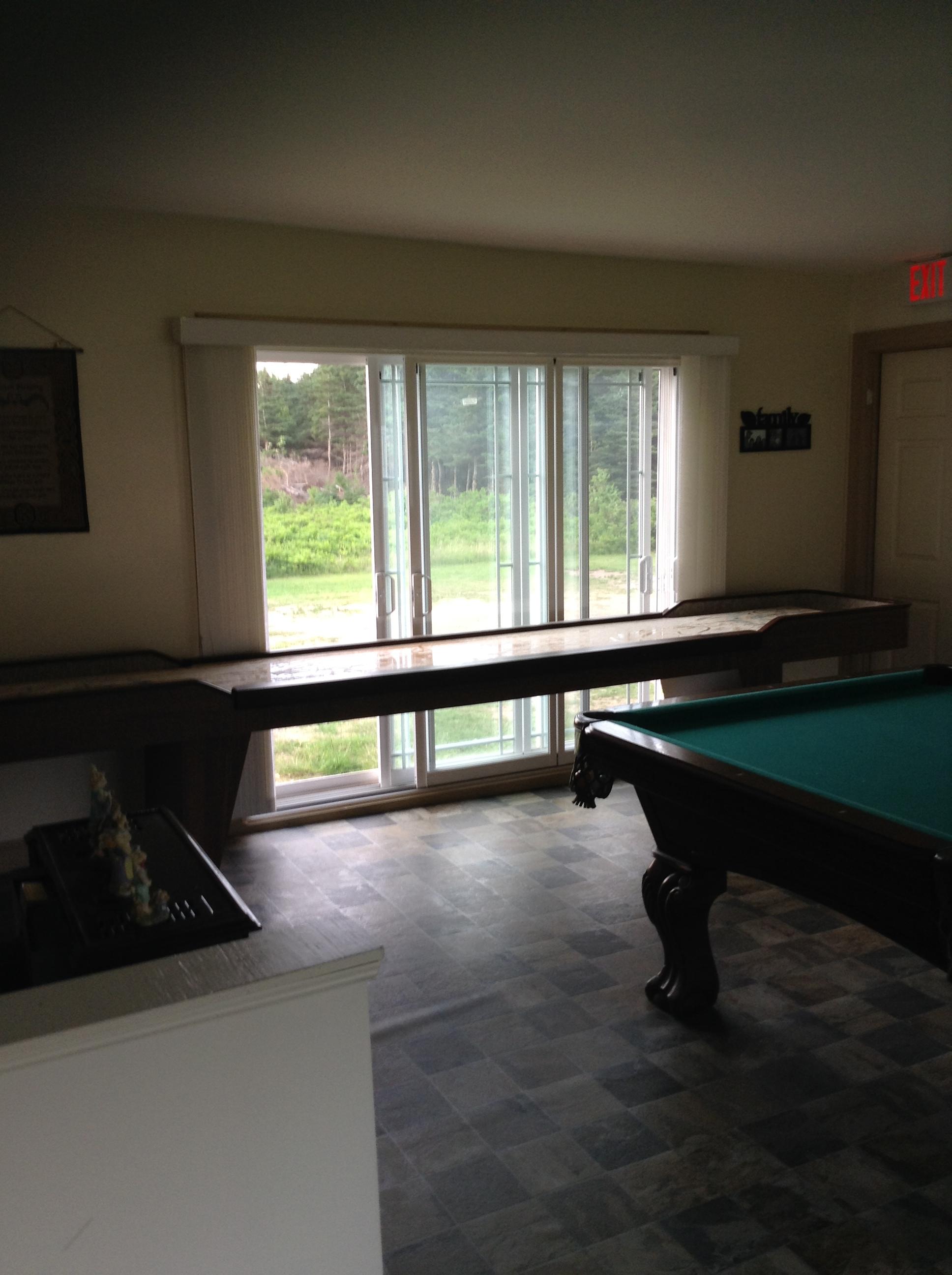 Highland Breeze Accommodations-泳池