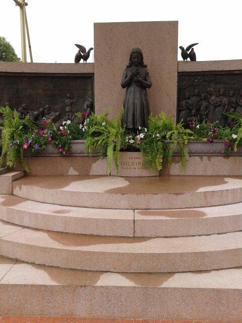 Mausoleu Da Menina Izildinha-Monte Alto必去景点