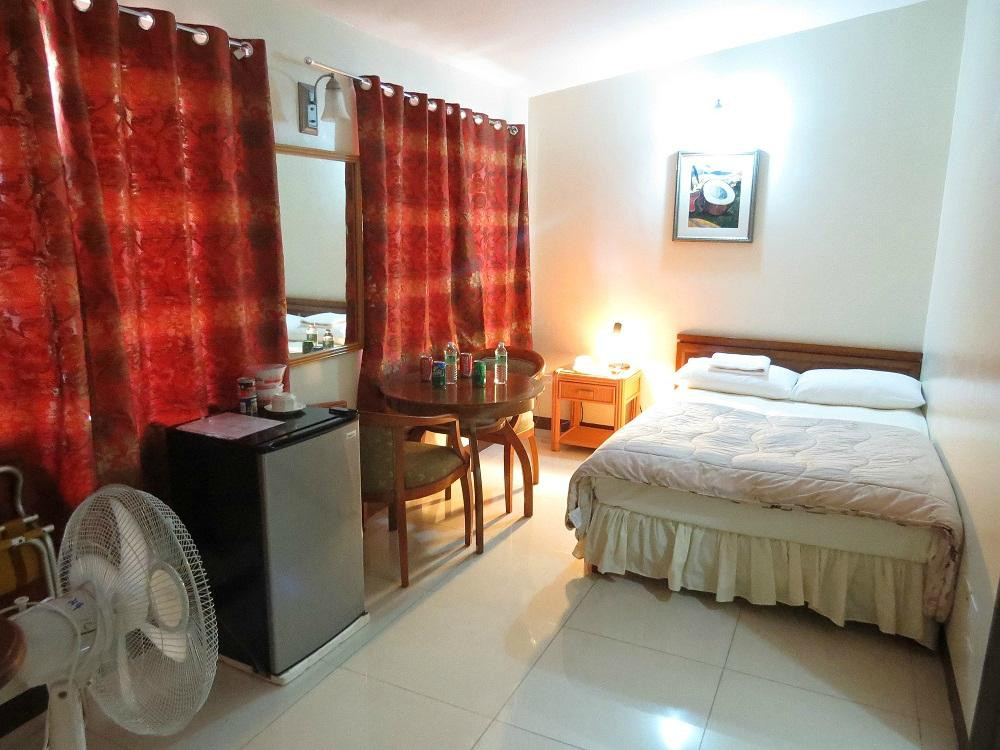 Sea Breeze Hotel主图