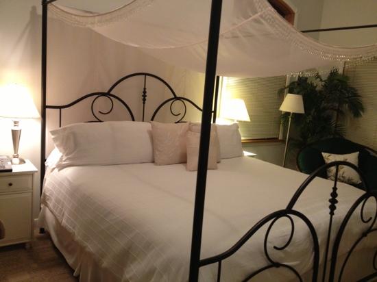 The Seasons Inn at Nick's Place-客卧