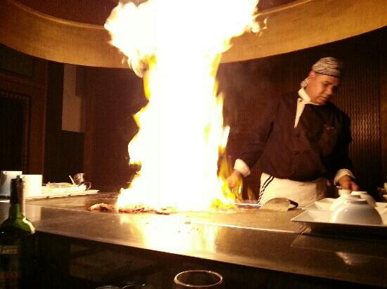 塔巴餐馆和美食-L'Asiatique Restaurant