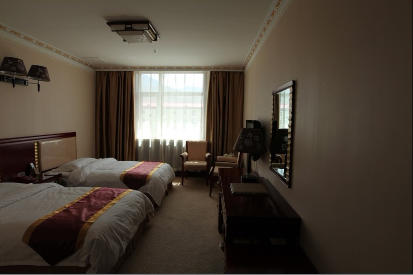 祁连大酒店主图