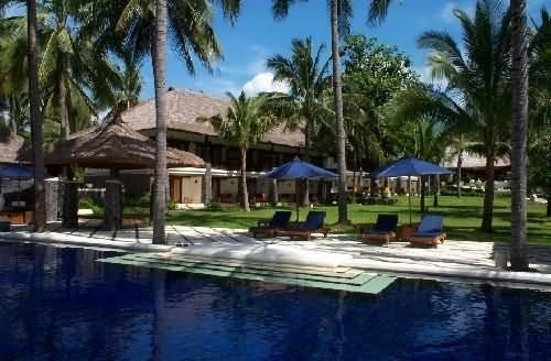 杰盼巴厘度假村主图