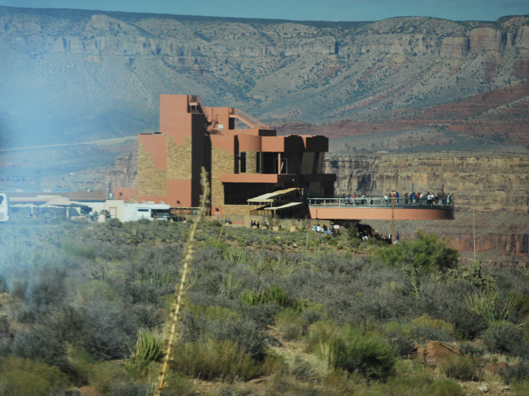 大峡谷西一日游-天空步行道-华拉派部落必去景点