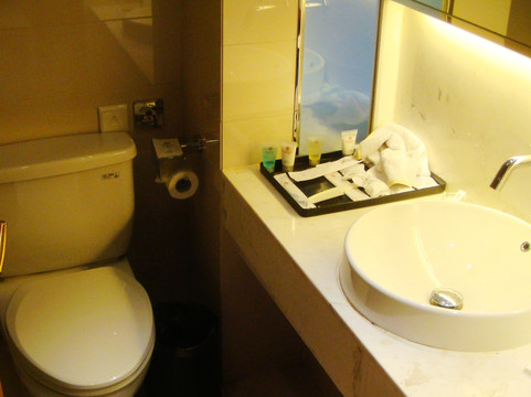 地矿假日酒店主图