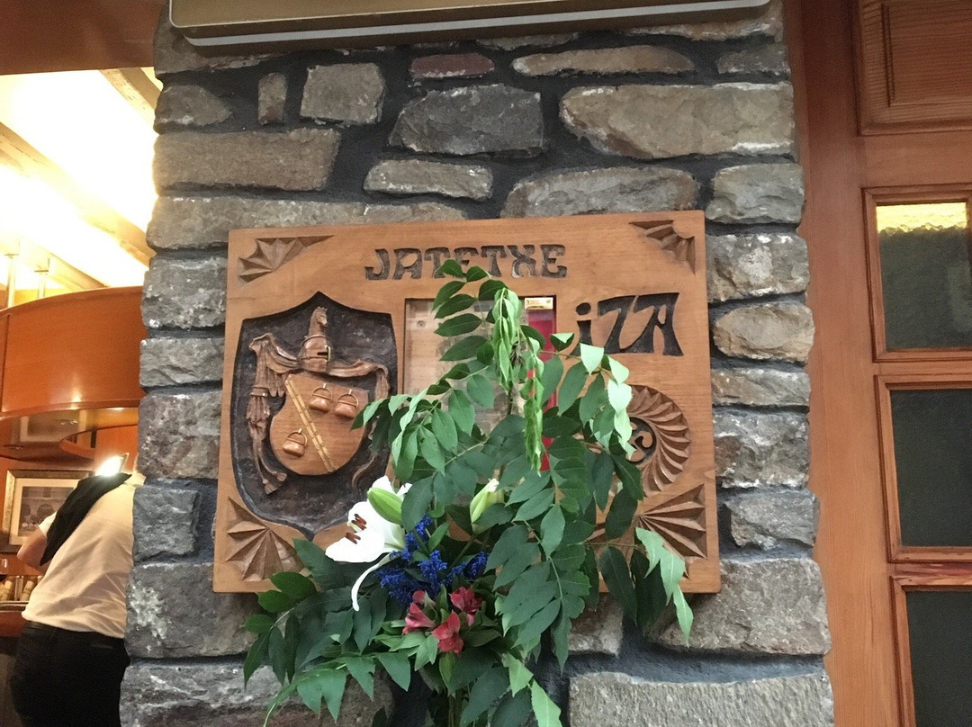 Orozko餐馆和美食-Iza