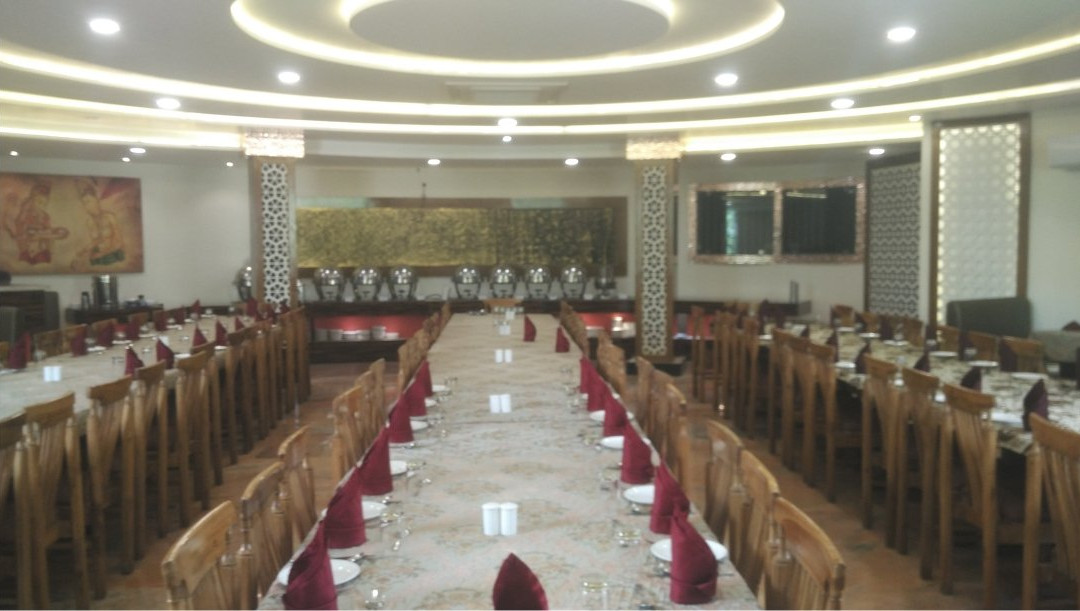 Kiraoli餐馆和美食-Joshi Resort