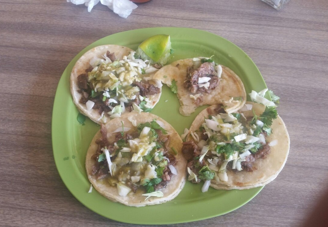 Mc Farland餐馆和美食-Tacos El Cazador