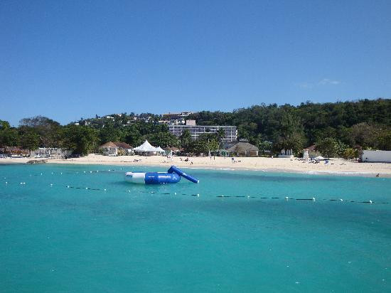 Cornwall Beach-蒙特戈贝必去景点