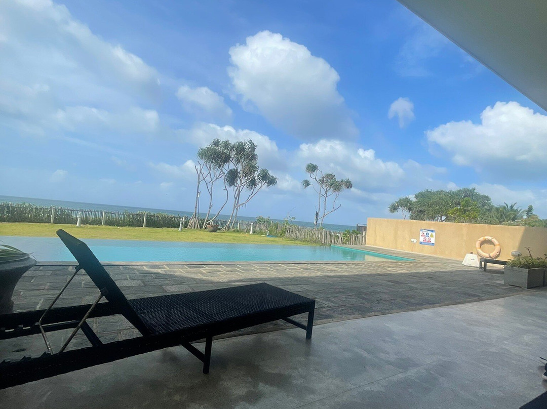 Bungalow By The Beach主图