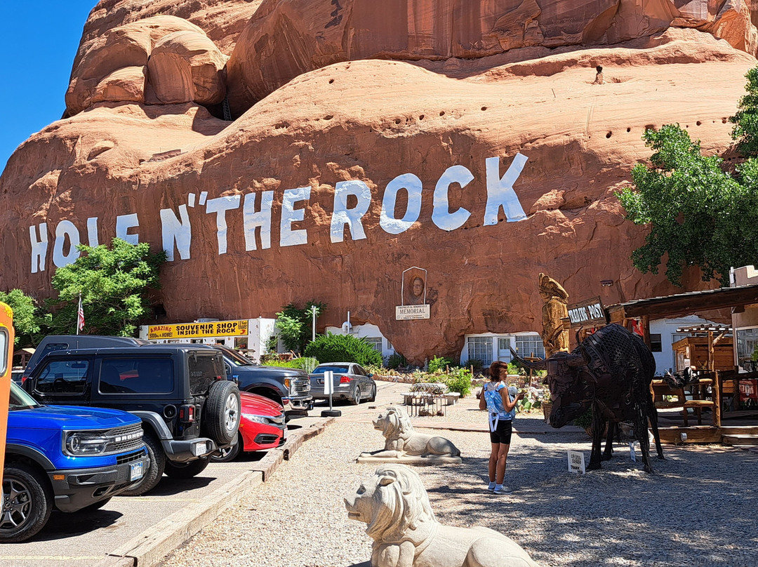 Hole N" The Rock-莫阿布必去景点