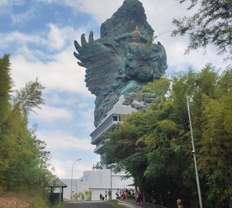 Moraia Citra Nusantara-库塔必去景点