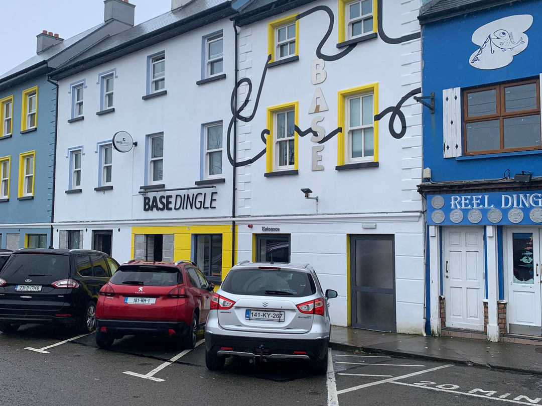 Base Dingle