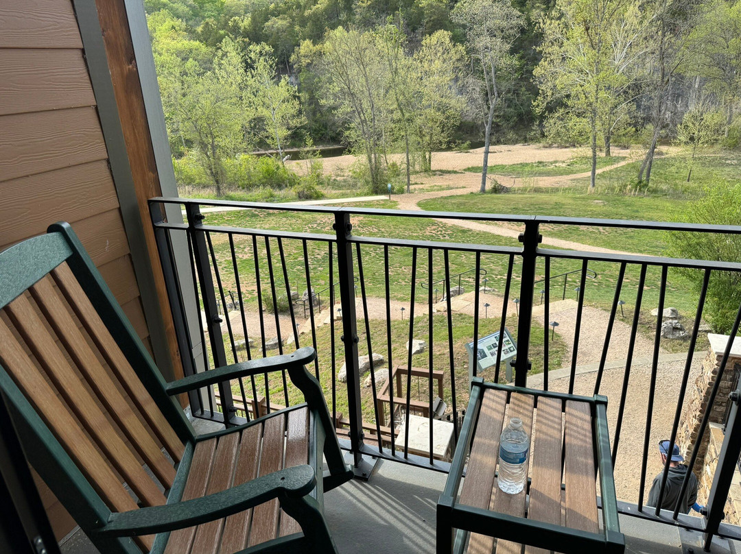 Echo Bluff State Park Lodge主图