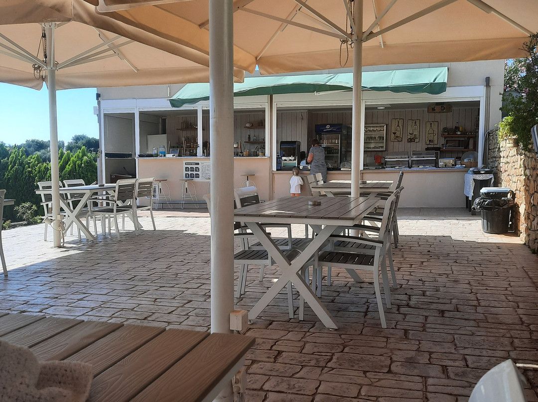 Baywatch Hotel主图