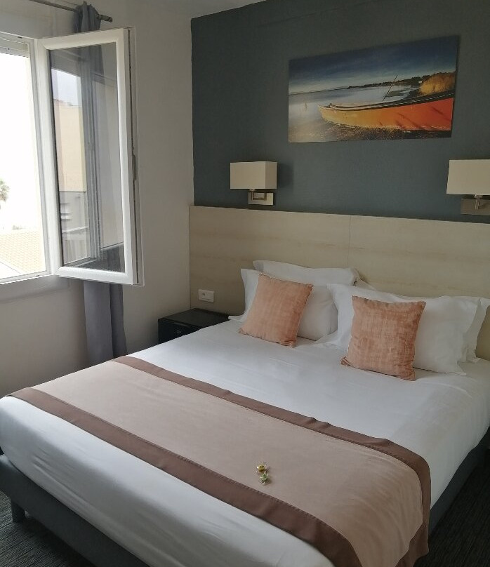 Hotel Le Regina主图