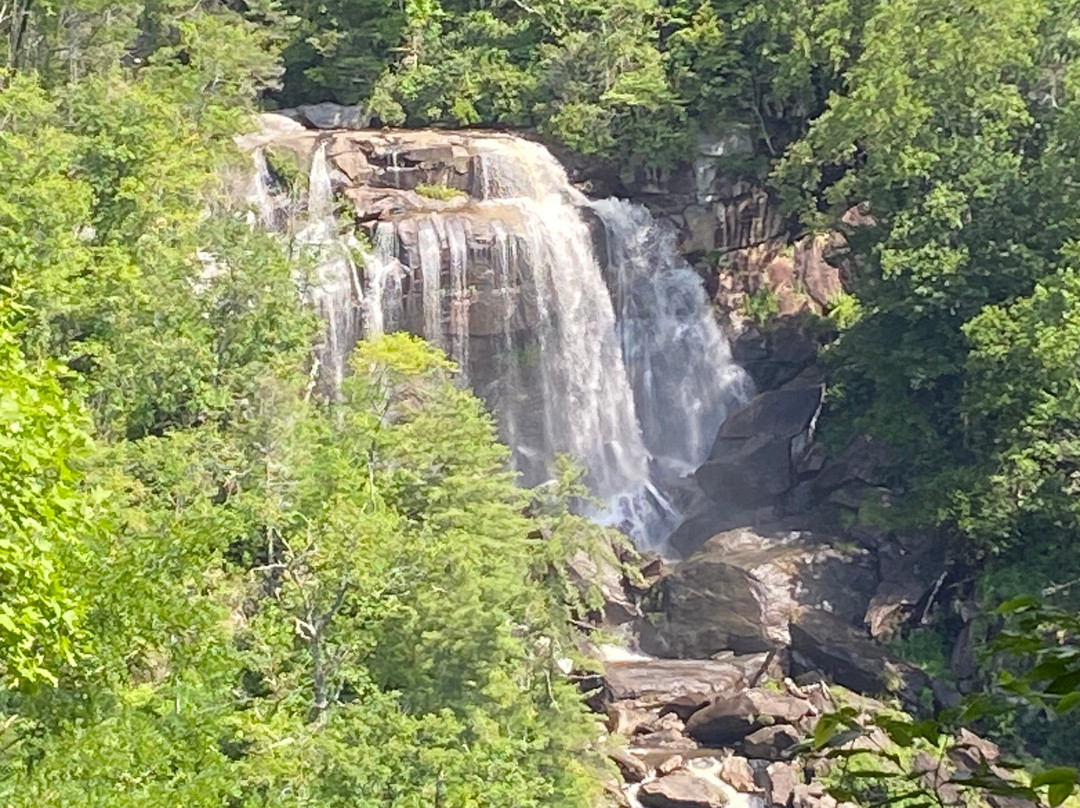 Whitewater Falls景点图片