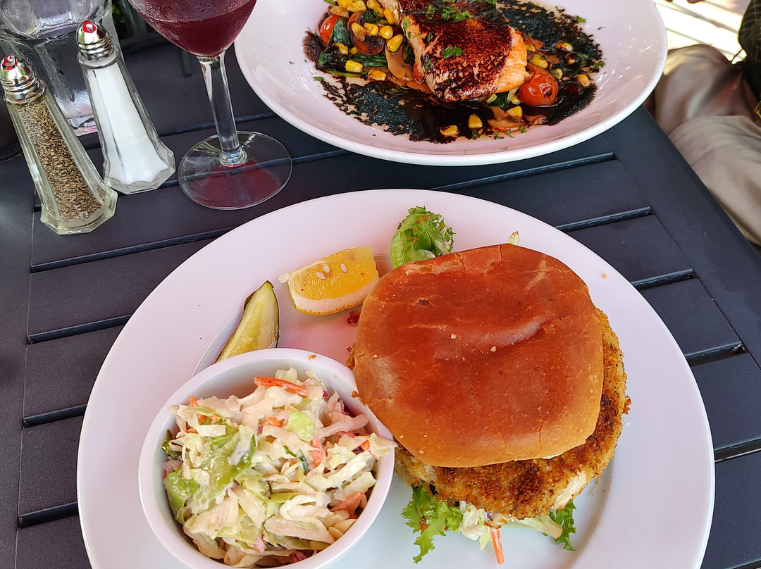 Three Chimneys Inn主图