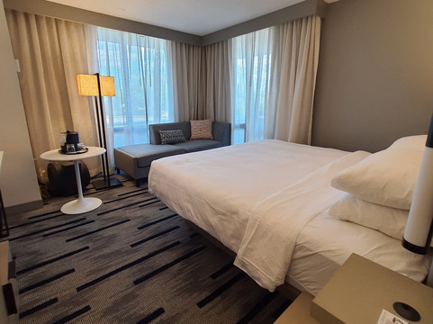 萨道尔布鲁克万豪酒店主图