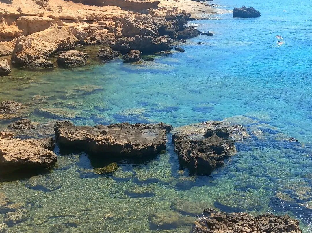 Plakes Beach-Analipsi必去景点