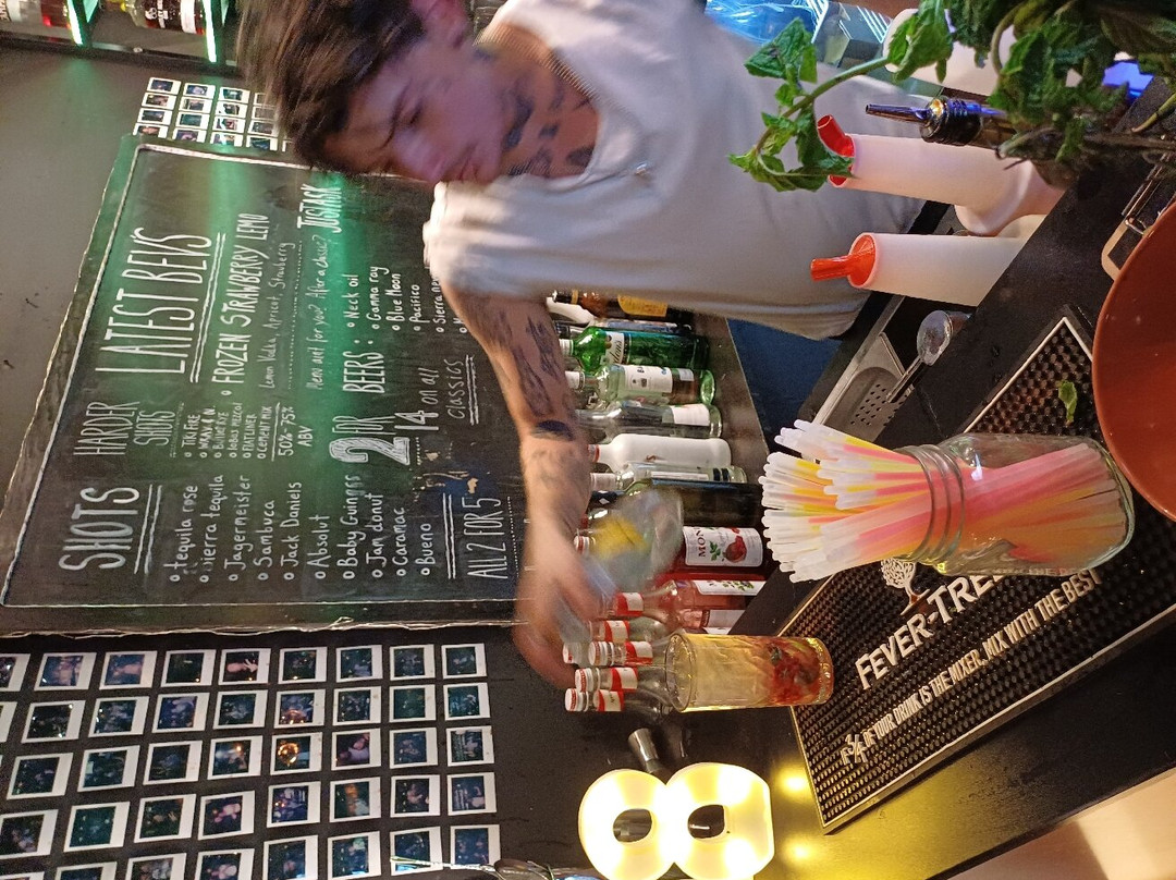 Tipsy's景点图片