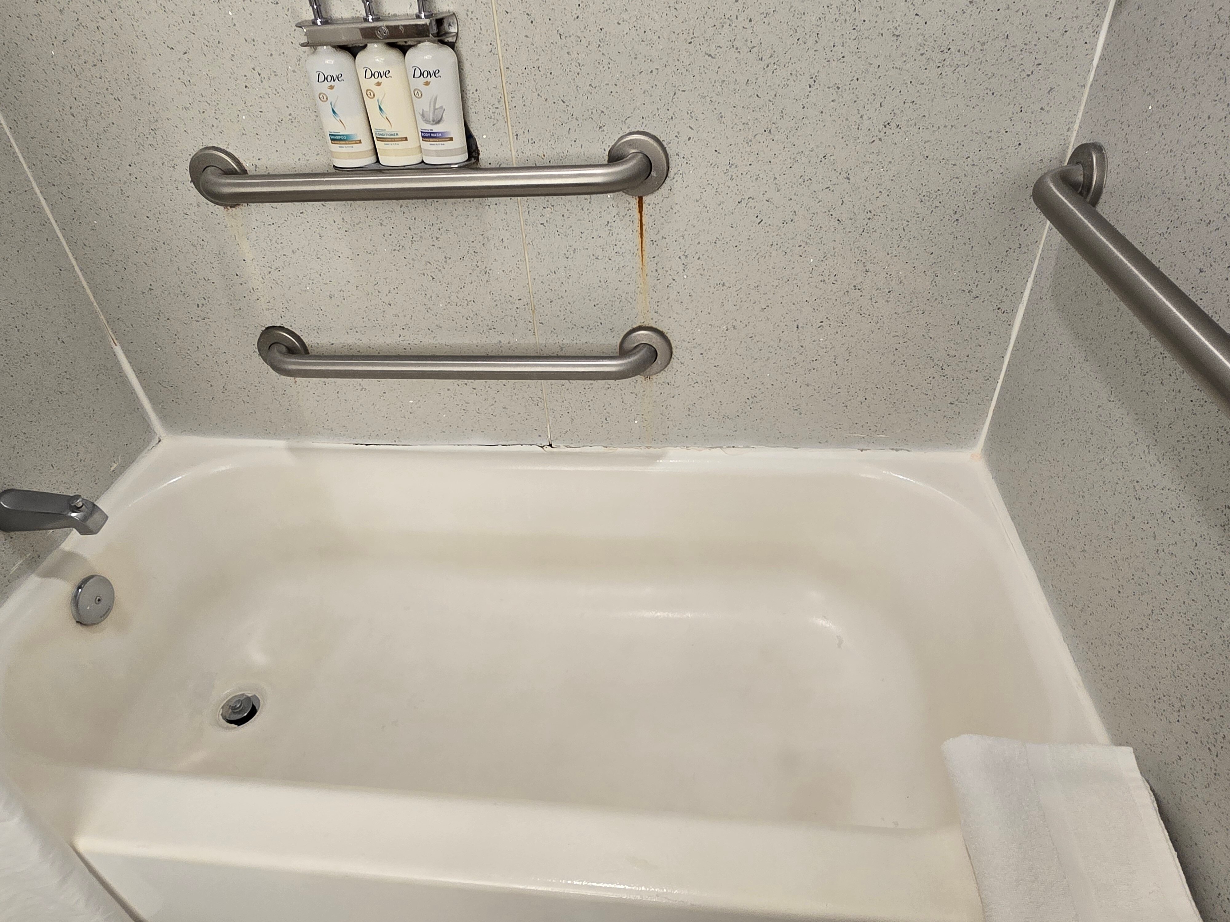 Holiday Inn Express & Suites West Ocean City By IHG-浴室