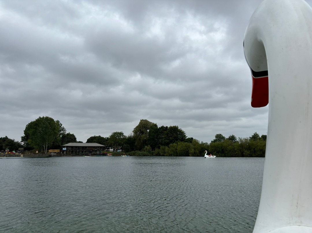 Cotswold Country Park & Beach景点图片
