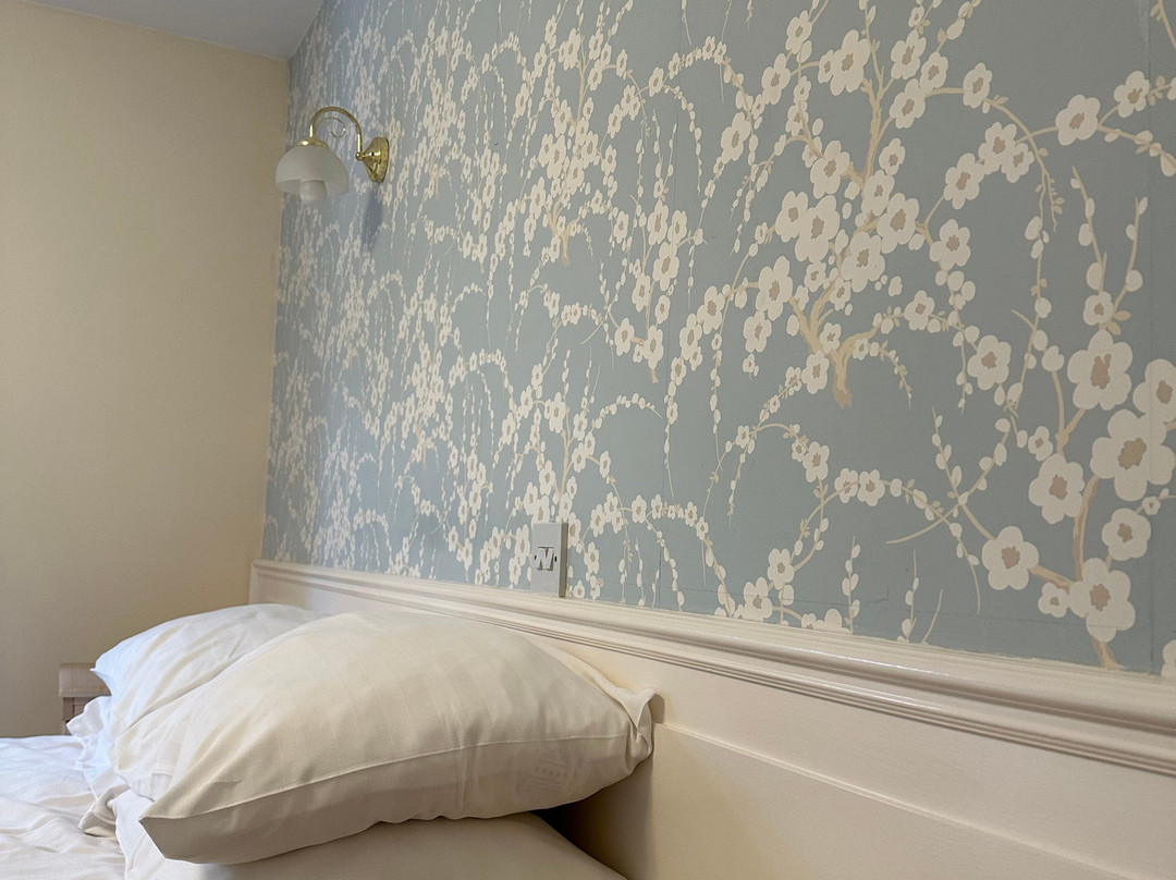 Broadlawns Guest House主图