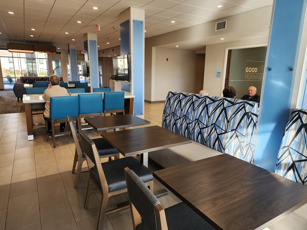 Holiday Inn Express & Suites Tomah By IHG主图