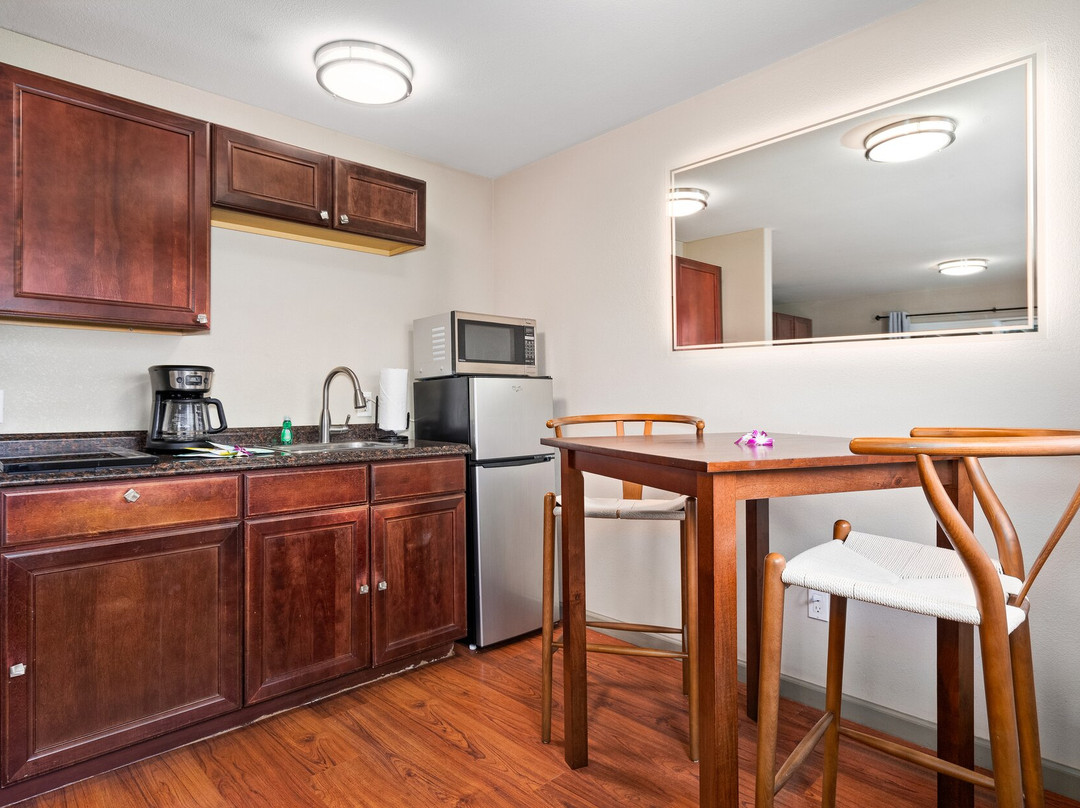 施埃德顺风村客栈主图