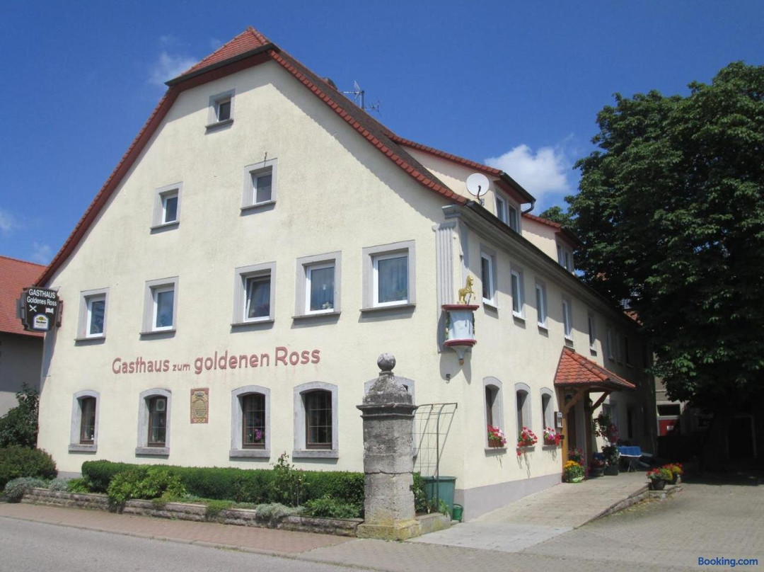 金色罗斯客栈