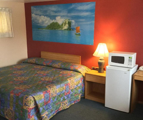 Menasha酒店住宿-Parkway Motel