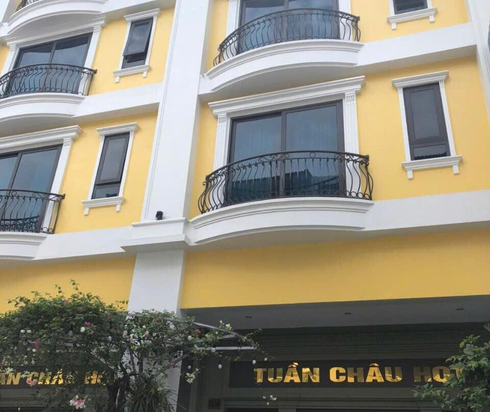 Tuan Chau HQT Hotel