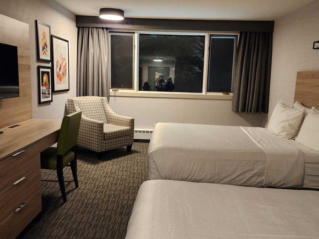 登山家旅馆主图