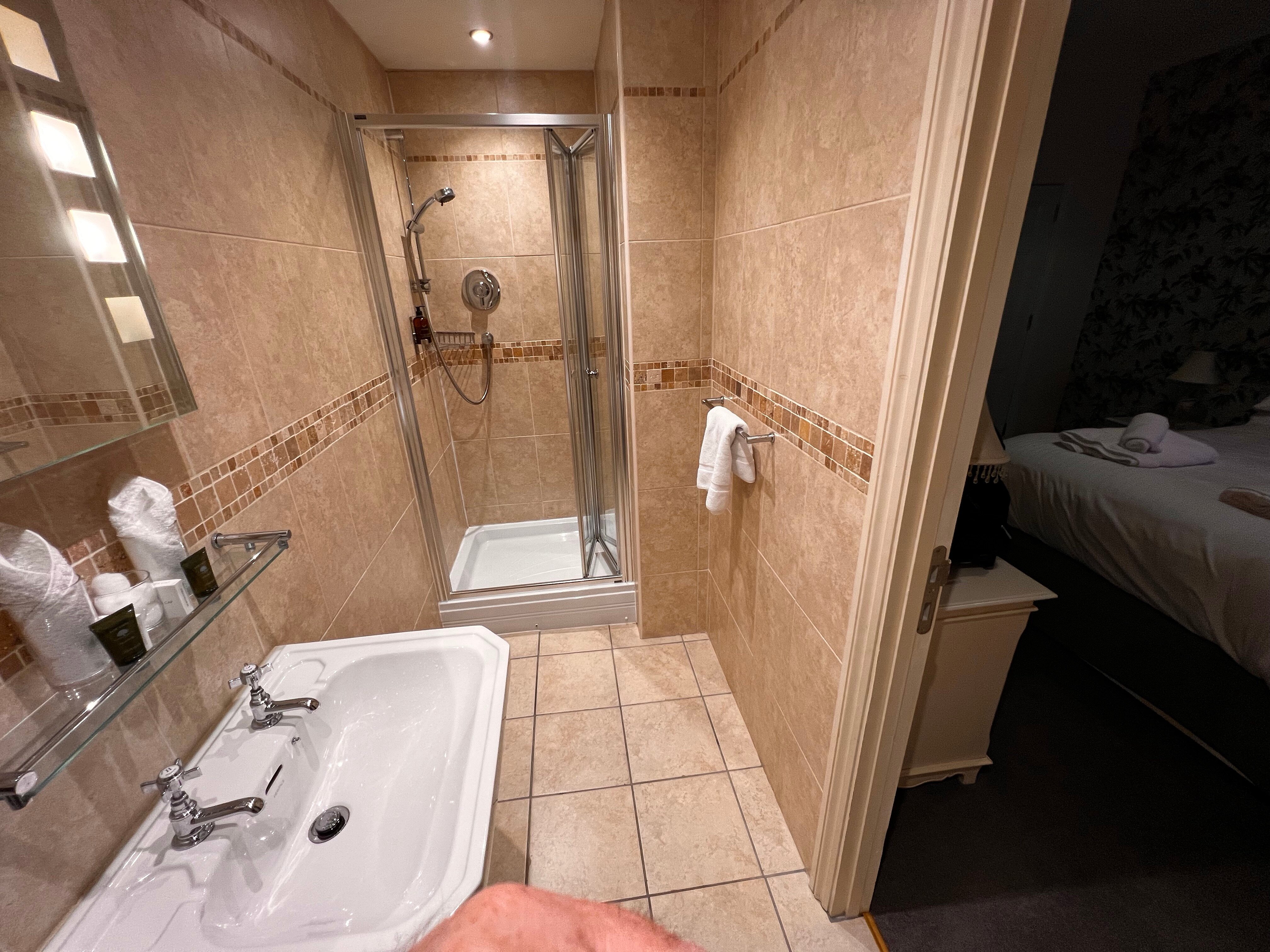 Feathers Royal Hotel-客卧