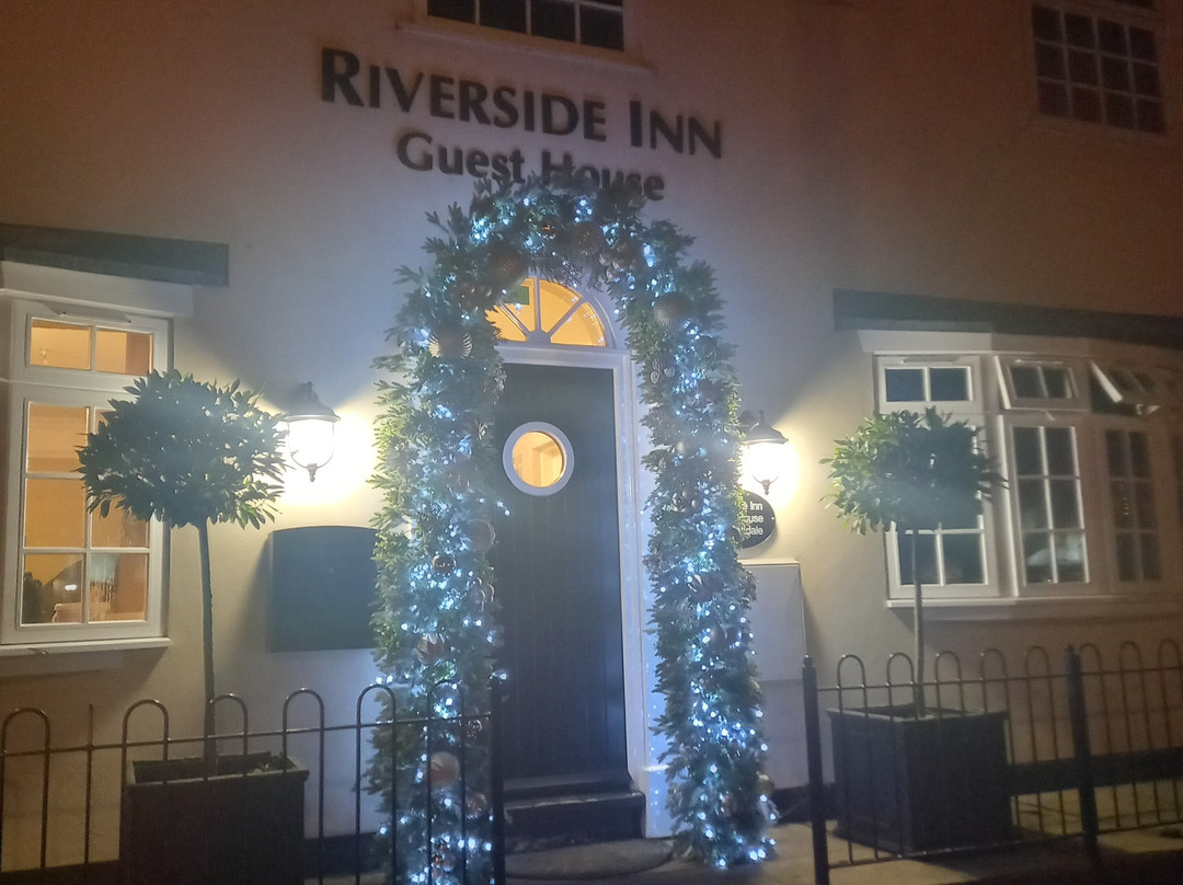 Riverside Inn主图