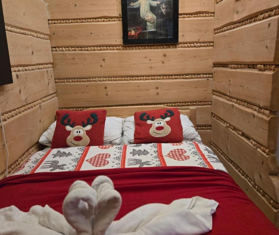 Kryształowy Dworek主图