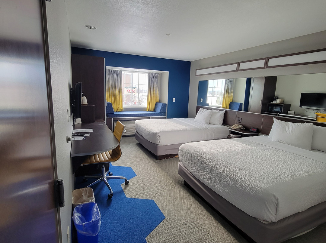 Microtel Inn & Suites By Wyndham Council Bluffs/omaha主图