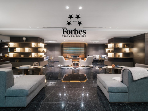 温哥华帕拉多克斯酒店主图