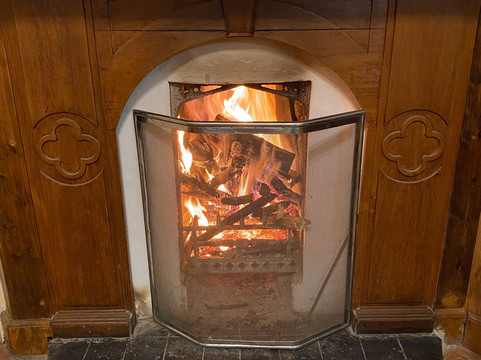 特列文酒店主图