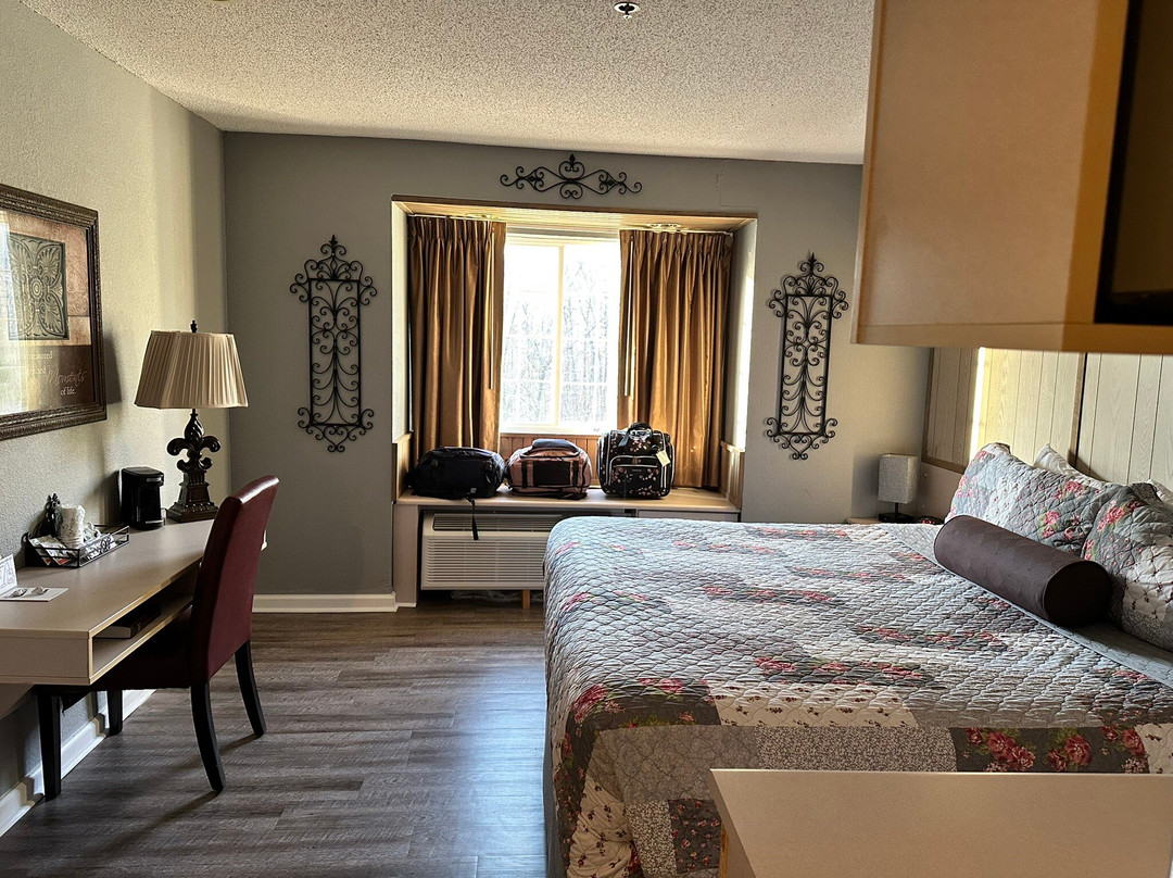 Patti's Inn & Suites主图