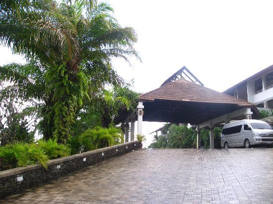 普吉岛游艇俱乐部主图