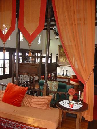 Santikos Mansion主图