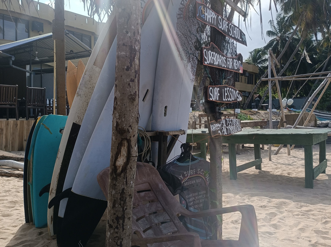 Happy surf school-阿鲁甘湾必去景点